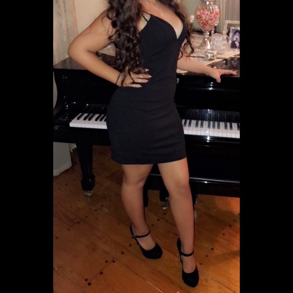 Basic Black Dress - image 6